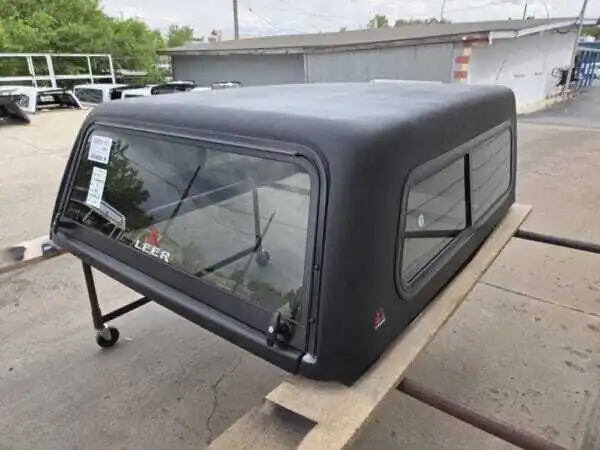 Jeep Gladiator topper, LEER 100S truck cap, Jeep Gladiator camper shell, fiberglass truck topper, truck bed cap, cargo protection, pickup truck accessories Jeep Gladiator topper, LEER 100S truck cap, Jeep Gladiator camper shell, fiberglass truck topper, truck bed cap, cargo protection, pickup truck accessories
