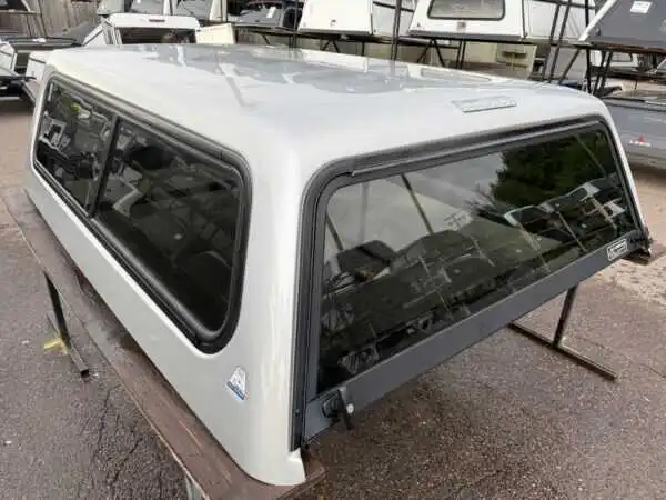 The LEER 100R topper for Ram 1500 provides secure truck bed storage, premium fiberglass durability, and dependable weather-resistant protection for work, travel, and everyday use. The LEER 100R topper for Ram 1500 provides secure truck bed storage, premium fiberglass durability, and dependable weather-resistant protection for work, travel, and everyday use.