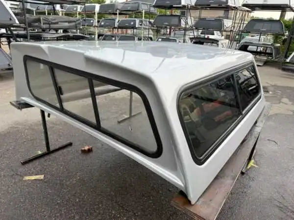 The LEER 100R topper for Ram 1500 provides secure truck bed storage, premium fiberglass durability, and dependable weather-resistant protection for work, travel, and everyday use. The LEER 100R topper for Ram 1500 provides secure truck bed storage, premium fiberglass durability, and dependable weather-resistant protection for work, travel, and everyday use.