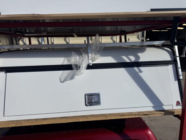 The LEER DCC topper for Ford F150 delivers commercial-grade durability, secure tool storage, and weather-resistant cargo protection for contractors, fleets, and service professionals.